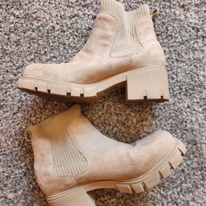 Women's Tan Ankle Boots